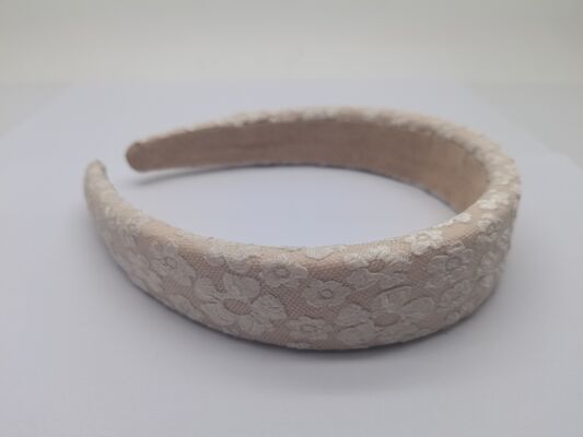 Eye-catching Pink Pleated Fabric Hairband Super Soft For Women