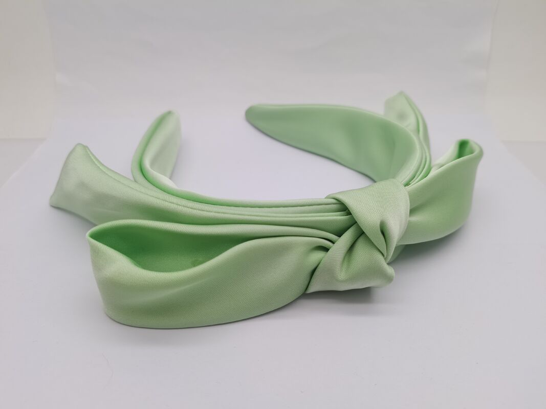 Durable Green Bowknot Hairband with Multipurpose for Grils