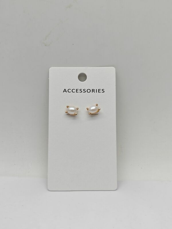 Basic Design Pearl Jewellery Earrings , Vintage Style Stud Earrings with Pearls